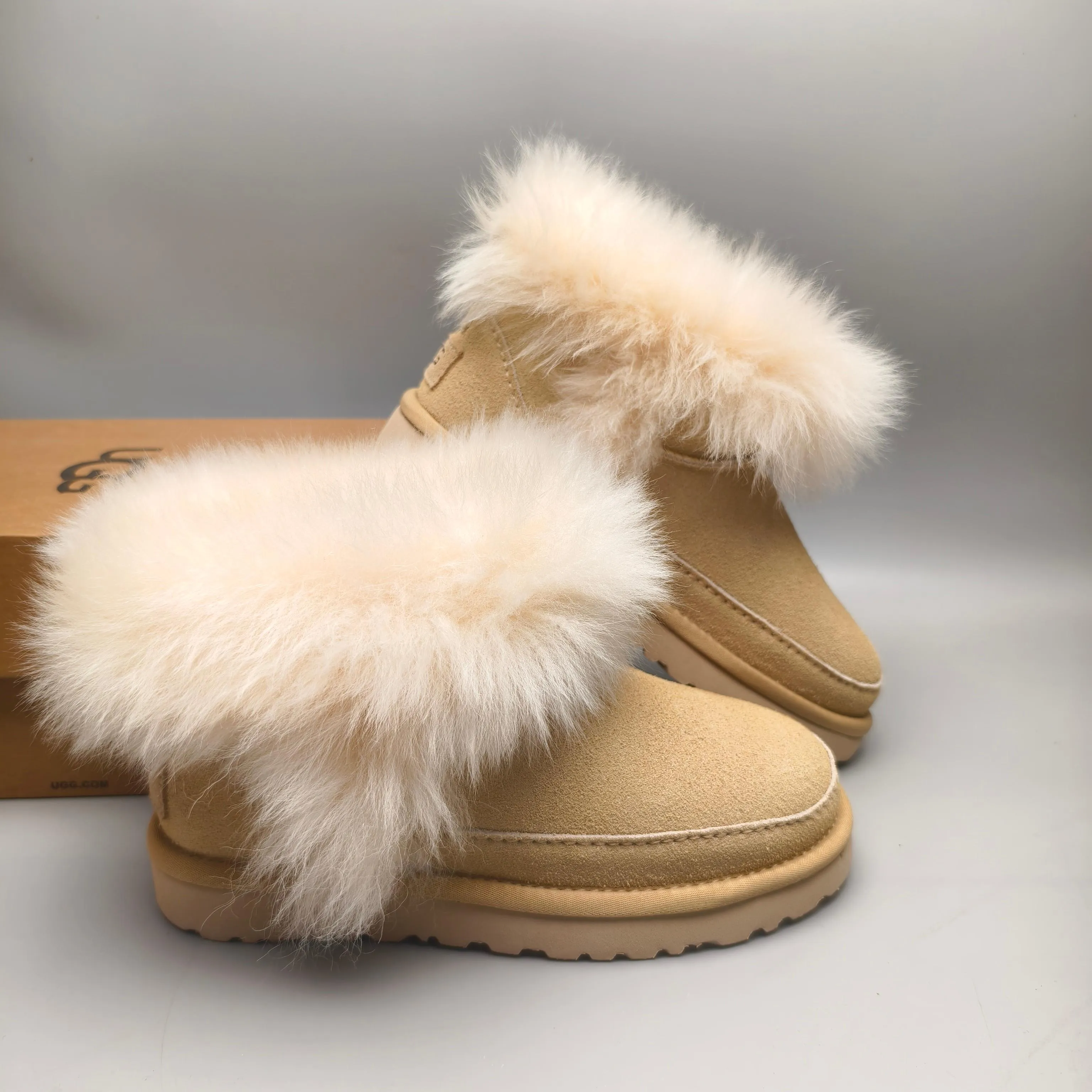 💰560 UGG sheepskin all-in-one snow boots 3832 fur fashion shoes color: maroon light blue sand matching size: 35-41